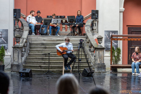 Poznańska Scena Młodych - Niebieska tancbuda  Foto: lepszyPOZNAN.pl/Piotr Rychter