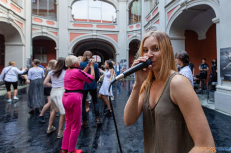 Poznańska Scena Młodych - Niebieska tancbuda  Foto: lepszyPOZNAN.pl/Piotr Rychter