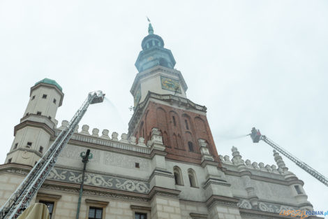 Ćwiczenia Strażaków na Starym Rynku  Foto: lepszyPOZNAN.PL/Piotr Rychter