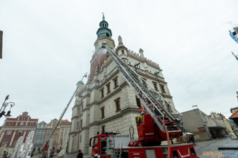 Ćwiczenia Strażaków na Starym Rynku  Foto: lepszyPOZNAN.PL/Piotr Rychter