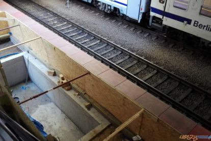 Dworzec PKP budowa ruchomych schodow 2016 [UMP] (1)  Foto: UMP / materiały prasowe