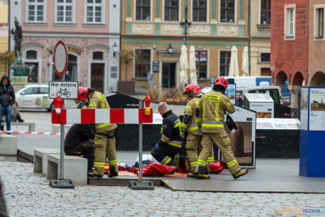 Ćwiczenia Strażaków na Starym Rynku  Foto: lepszyPOZNAN.pl/Piotr Rychter