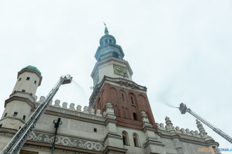 Ćwiczenia Strażaków na Starym Rynku  Foto: lepszyPOZNAN.PL/Piotr Rychter