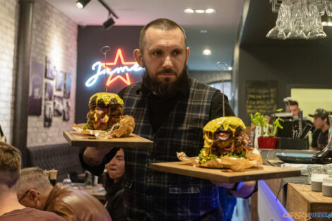 6. Wielki Challenge Hot Burger Champion James Star  Foto: lepszyPOZNAN.pl/Piotr Rychter