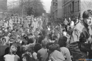 Klempicz Stop demonstracja Polwiejska 18.03.1989 [Krzysztof Lesiewicz] (24)  Foto: 