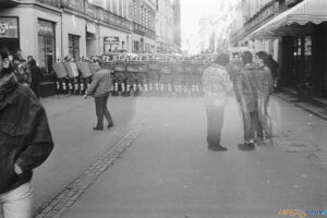 Klempicz Stop demonstracja Polwiejska 18.03.1989 [Krzysztof Lesiewicz] (19)  Foto: 