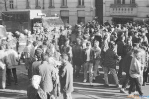Klempicz Stop demonstracja Polwiejska 18.03.1989 [Krzysztof Lesiewicz] (32)  Foto: 