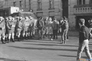 Klempicz Stop demonstracja Polwiejska 18.03.1989 [Krzysztof Lesiewicz] (15)  Foto: Krzysztof Lesiewicz