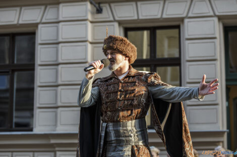 Narodowe Tańczenie  poloneza na ulicy Taczaka 29.04.2022  Foto: lepszyPOZNAN.pl/Ewelina Jaśkowiak