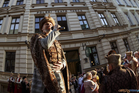 Narodowe Tańczenie  poloneza na ulicy Taczaka 29.04.2022  Foto: lepszyPOZNAN.pl/Ewelina Jaśkowiak