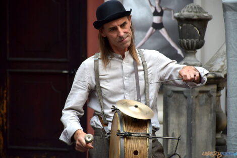 Spektakl teatralny z muzyką na żywo - Dawne zabawki ludowe - S  Foto: Kasia Lonowska