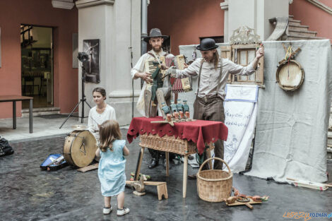 Spektakl teatralny z muzyką na żywo - Dawne zabawki ludowe - S  Foto: lepszyPOZNAN.pl/Ewelina Jaśkowiak