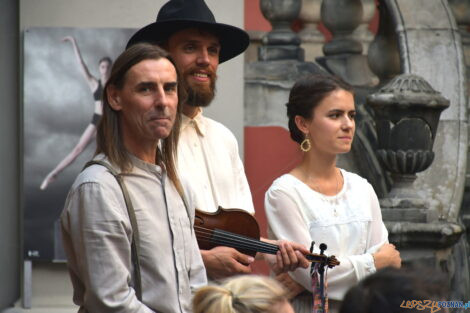 Spektakl teatralny z muzyką na żywo - Dawne zabawki ludowe - S  Foto: Kasia Lonowska