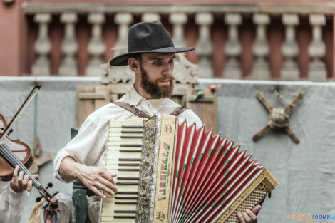 Spektakl teatralny z muzyką na żywo - Dawne zabawki ludowe - S  Foto: lepszyPOZNAN.pl/Ewelina Jaśkowiak