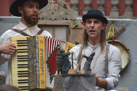 Spektakl teatralny z muzyką na żywo - Dawne zabawki ludowe - S  Foto: Kasia Lonowska