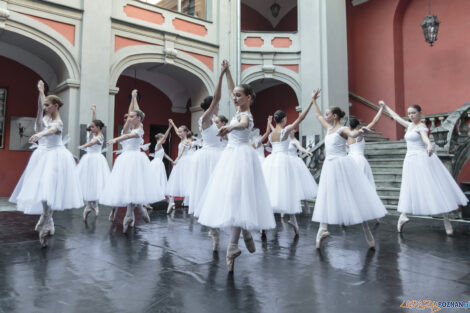 Tańczymy w dobrym towarzystwie - pokaz baletowy uczniów Szkoł  Foto: lepszyPOZNAN.pl/Ewelina Jaśkowiak