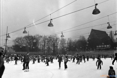 Lodowisko Bogdanka 12.02.1980 FrNowakowski Cyryl  Foto: Franciszek Nowakowski / Cyryl