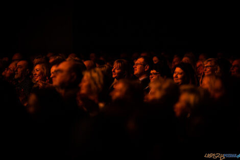 Tre Voci Con Amore - Sala Ziemi - 12.02.2023  Foto: Ewelina Jaśkowiak Dziewczyna Aferzysty fotografuje