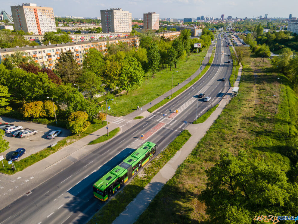 Osiedle Przyjaźni, ulica Mieszka I, autobus, komunikacja  Foto: lepszyPOZNAN.pl / Piotr Rychter