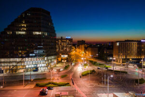 Rondo Kaponiera, Bałtyk, Akumulatory, noc  Foto: lepszyPOZNAN.pl / Piotr Rychter