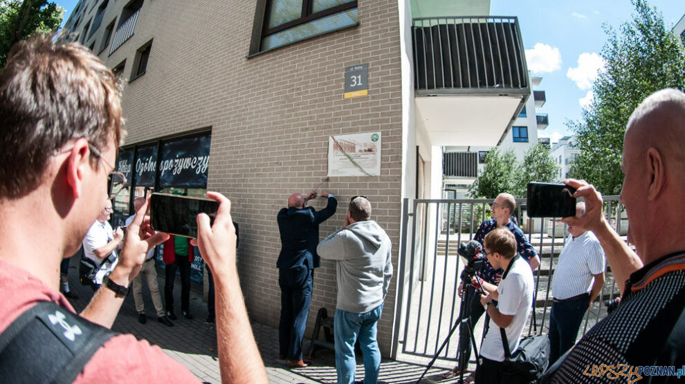 Rolna Stadion odsloniecie tablicy 8.8.2021 [Warta mat. pras] (1)  Foto: 