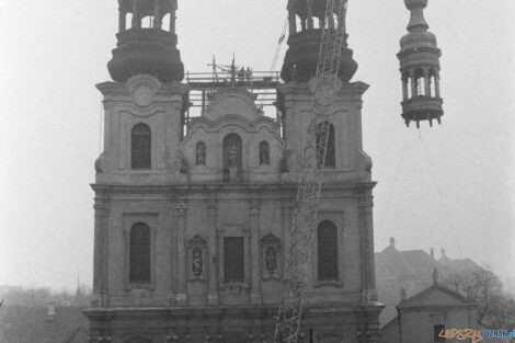Bernardyny montaz helmow kosciola 13.11-16.1984 [cyryl] (1)  Foto: Andrzej Szozda / Fundacja Rozwoju Poznania / Cyryl