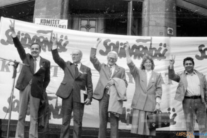 Wiec wyborczy 10.05.1989 Ziolkowski, Kołodziejski, Suchocka  Foto: Jan Kołodziejski / Cyryl