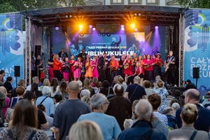 Cały Poznań Ukulele - Dublin Ukulele Collective  Foto: lepszyPOZNAN.pl / Piotr Rychter