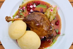 Smaczne Lato w Poznaniu  Dwór Skrzynki  Foto: PLOT / materiały prasowe