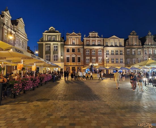 Stary Rynek noc 20240719  Foto: 
