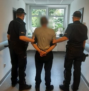 42 – letni obywatel Ukrainy deportowany  Foto: KWP  w Poznaniu