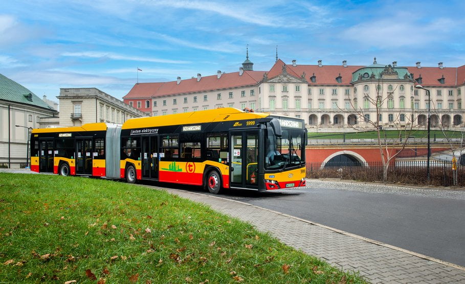 solaris urbino 18 electric w barwach MZA Warszawa  Foto: Maciej Sznek / Solaris