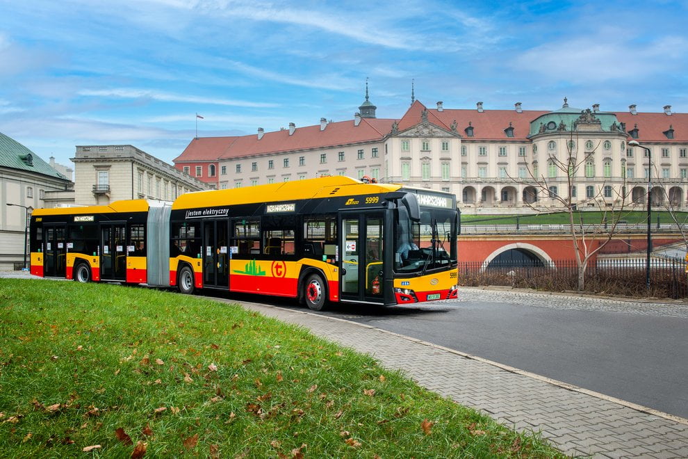 solaris urbino 18 electric w barwach MZA Warszawa  Foto: Maciej Sznek / Solaris