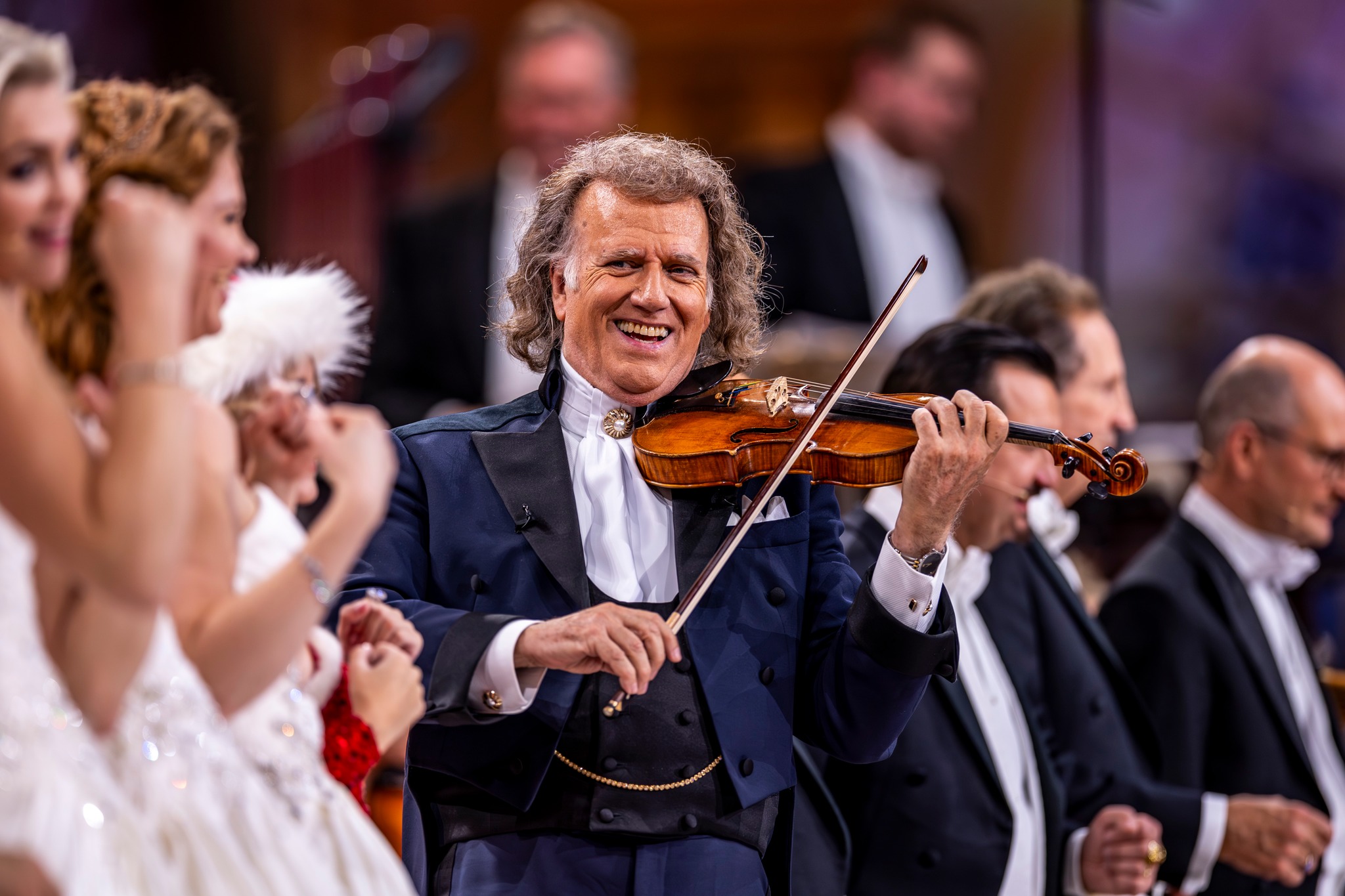 „ANDRÉ RIEU. WESOŁYCH ŚWIĄT” – RETRANSMISJA KONCERTU W DUŻEJ SALI ...