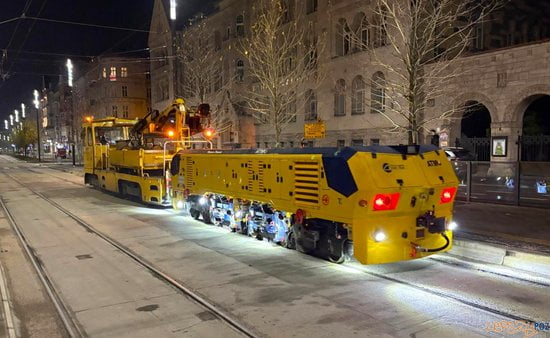Szlifowanie torów tramwaj  Foto: MPK Poznań