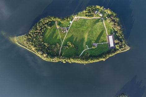 Wyspa Ostrów Lednicki  Foto: M. Popek / Muzeum na Lednicy 