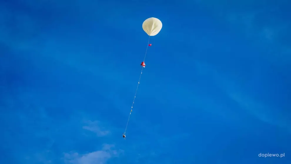 Maskotki Dopiewa poleciały w kosmos Foto: UG Dopiewo Maskotki Dopiewa poleciały w kosmos Foto: UG Dopiewo