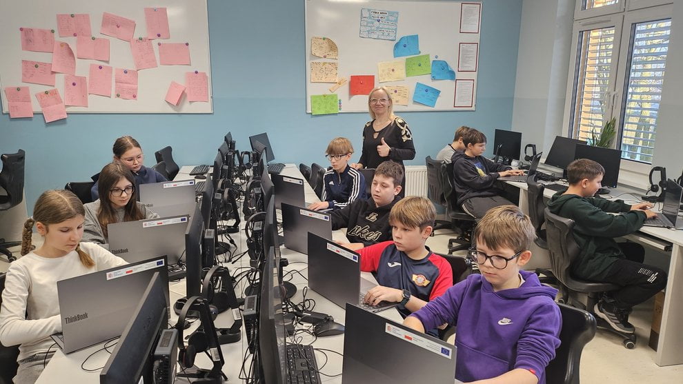 Do szkół w Mosinie trafiło właśnie ponad 500 laptopów i tabletów Foto: UM w Mosinie Do szkół w Mosinie trafiło właśnie ponad 500 laptopów i tabletów Foto: UM w Mosinie