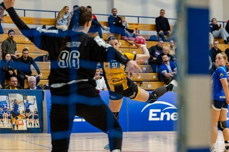 Puchar Polski Kobiet - Enea Piłka Ręczna Poznań - Enea MKS Gn  Foto: lepszyPOZNAN.pl / Piotr Rychter