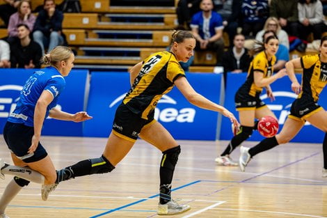 Puchar Polski Kobiet - Enea Piłka Ręczna Poznań - Enea MKS Gn  Foto: lepszyPOZNAN.pl / Piotr Rychter