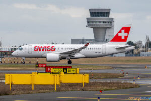 Ławica samolot port lotniczy Ławica Swiss  Foto: Kacper Jegliczka Okiem Spottera - 29.03.2026