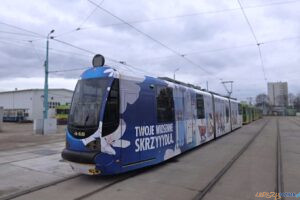Tramwaj-oklejony-reklama-ktory-bedzie-kursowal-na-linii-specjalnej-RB Foto: MPK Tramwaj-oklejony-reklama-ktory-bedzie-kursowal-na-linii-specjalnej-RB Foto: MPK
