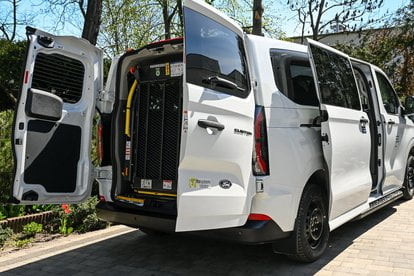 Samochod dla osob z niepelnosprawnoscia UMP (3)  Foto: UMP