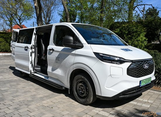 Samochod dla osob z niepelnosprawnoscia UMP (4)  Foto: UMP