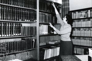 Lodowa Biblioteka Raczynskich PRL [arch BRacz] (28)  Foto: 