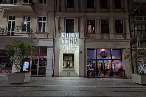 Sw. Marcin kino Muza neon 20240606 Foto: Sw. Marcin kino Muza neon 20240606 Foto: